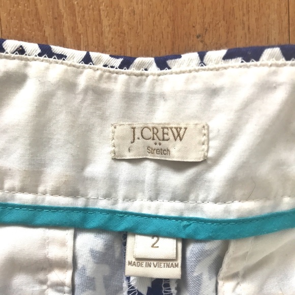 J Crew Mid Length Shorts - Picture 3 of 3